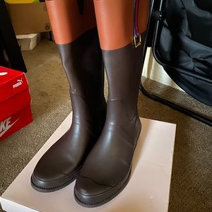 CLOSET CLEANUP: Tommy Hilfiger Rain Boots